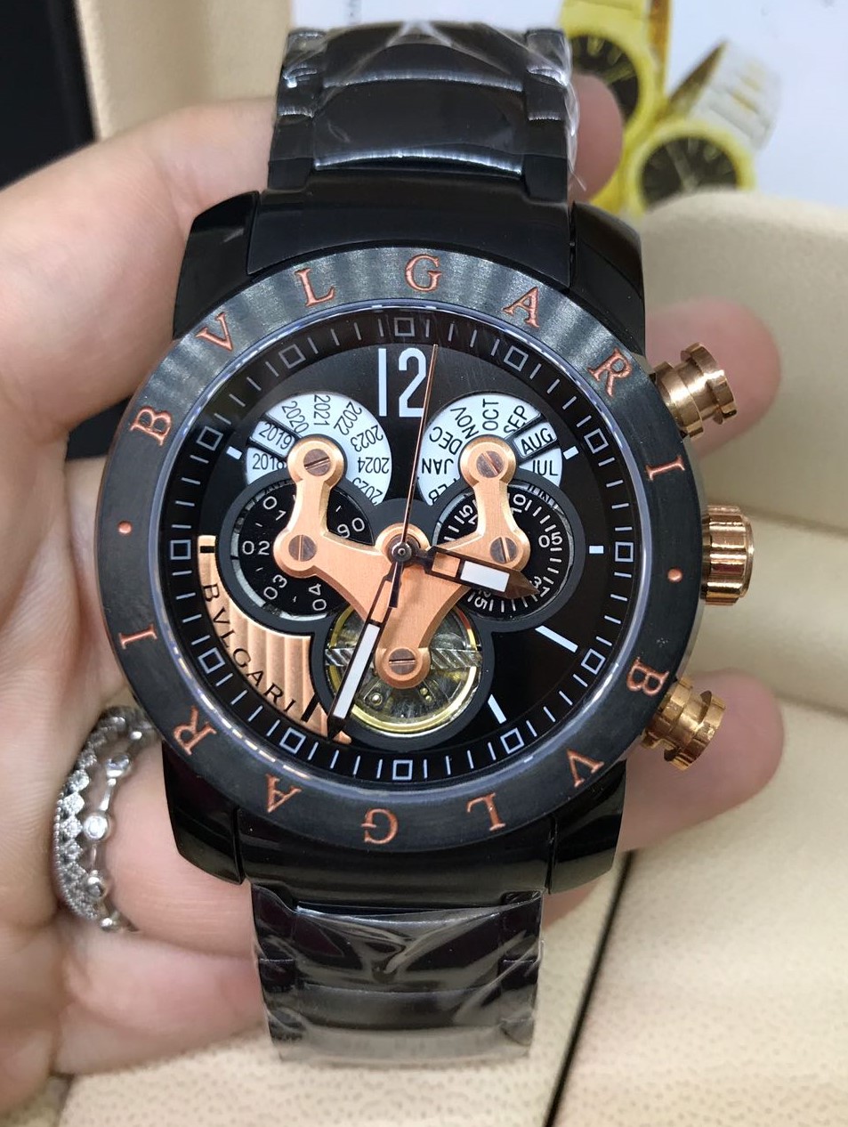 57 replica_relogio_bvlgari_hybrid